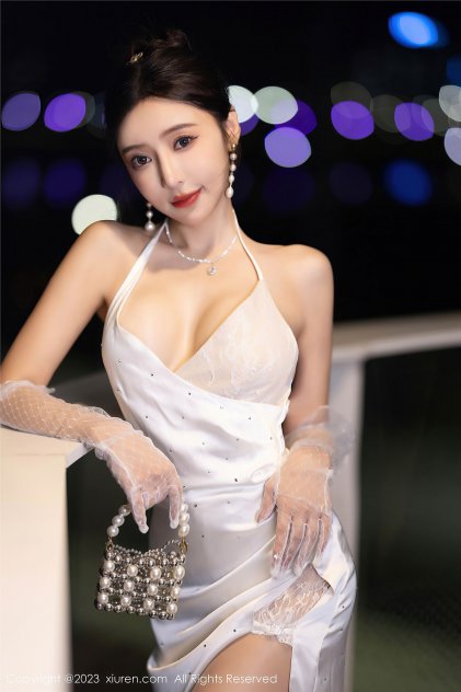 .www红色一片免费海报