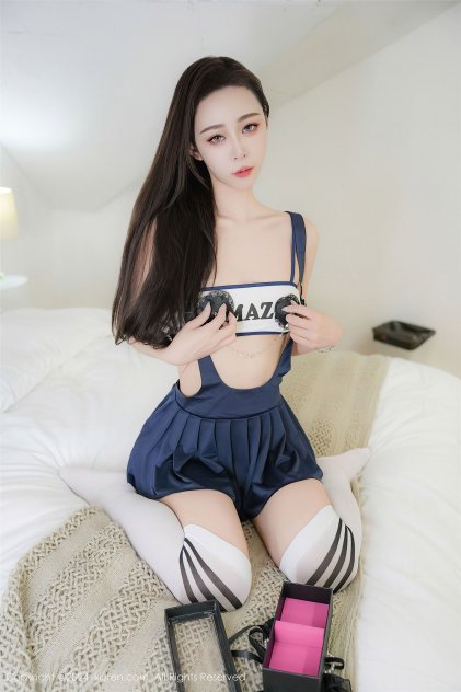 老妇女性较大毛片视频海报